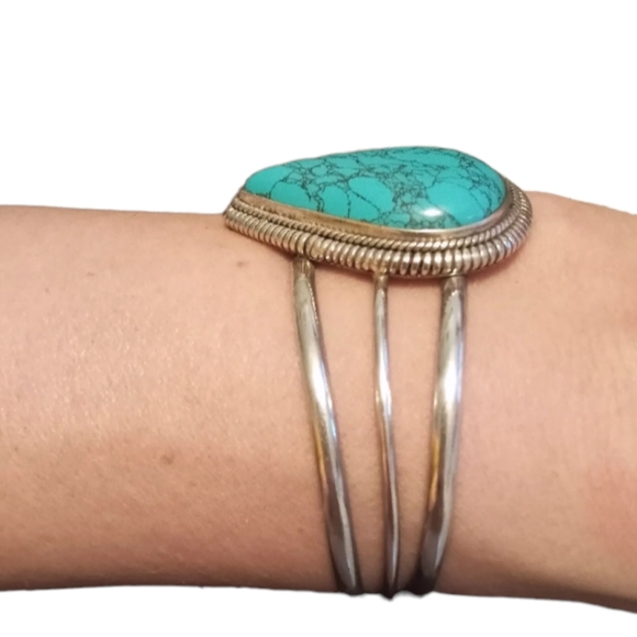 Large Handmade Spider Web Turquoise Sterling Silver Triple Band Cuff Bra… - Picture 3 of 6